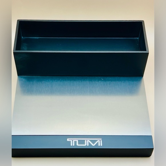 Tumi Multi-Use Retail Display Case: Brand New. Color: Black & Gun Metal Silver - Picture 2 of 10